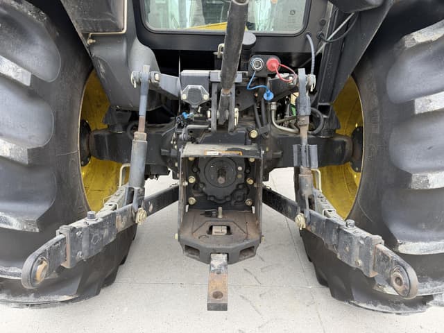 Image of John Deere 5101E equipment image 4