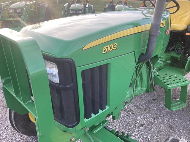 Image of John Deere 5103 equipment image 2