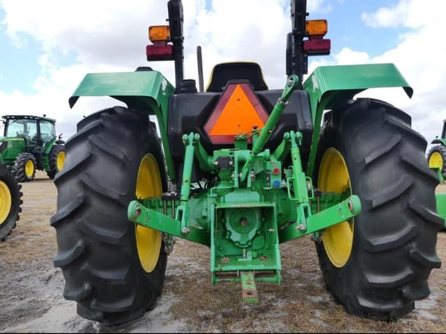 Image of John Deere 5103 equipment image 4