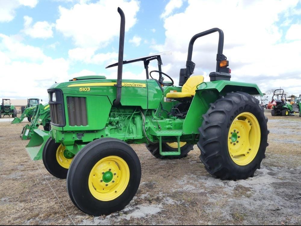2008 John Deere 5103 Equipment Image0