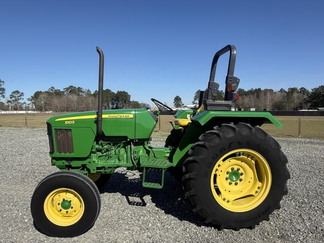 Image of John Deere 5103 equipment image 1