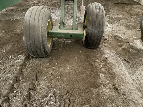 Image of John Deere 512 equipment image 4
