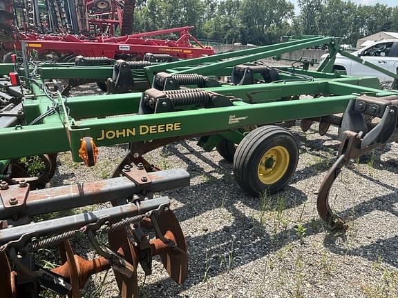 Image of John Deere 512 equipment image 3