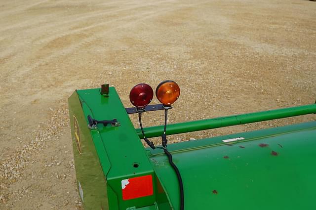 Image of John Deere 520 equipment image 4