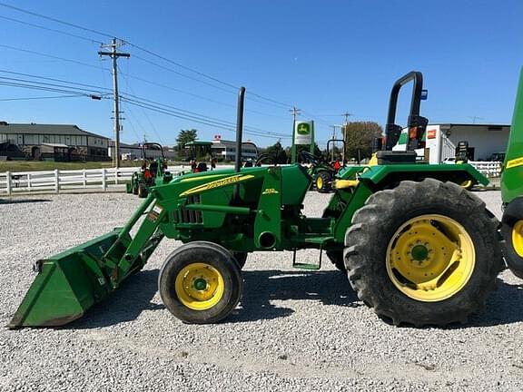 Image of John Deere 5203 equipment image 4