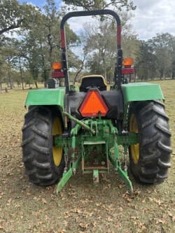 Image of John Deere 5203 equipment image 4