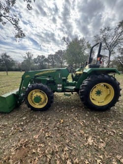 2008 John Deere 5203 Equipment Image0