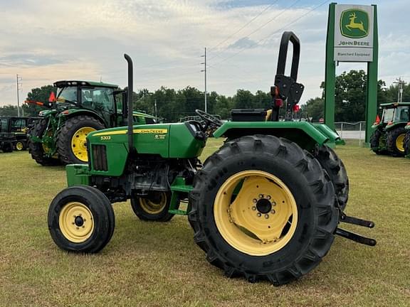 Image of John Deere 5303 equipment image 2