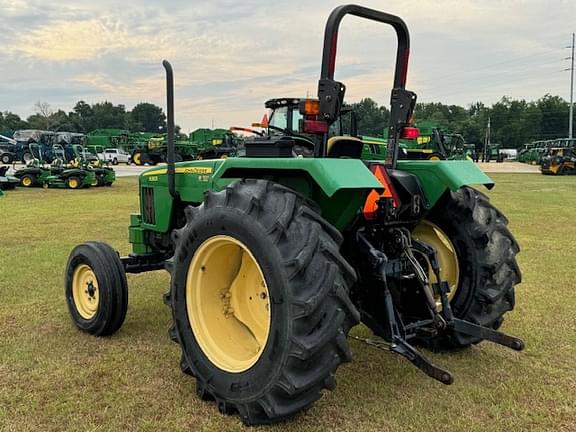 Image of John Deere 5303 equipment image 3