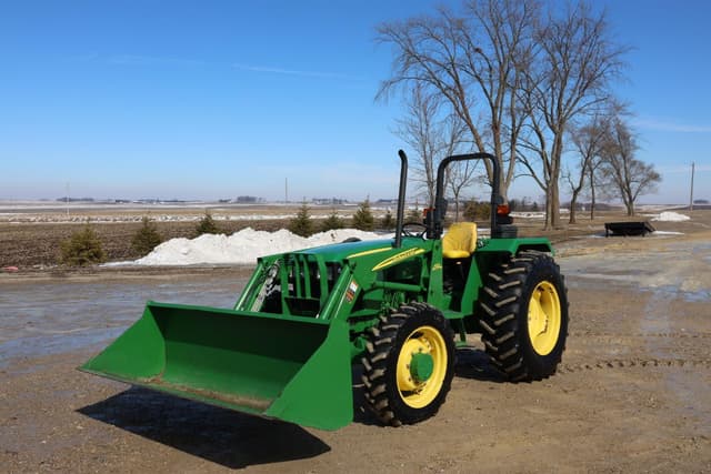 Image of John Deere 5303 equipment image 1