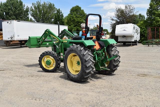 Image of John Deere 5303 equipment image 3