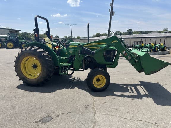 Image of John Deere 5325 equipment image 3