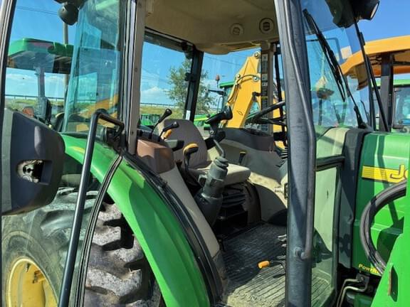 Image of John Deere 5325 equipment image 3