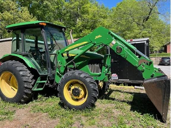 Image of John Deere 5425 equipment image 1