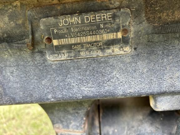 Image of John Deere 5425 equipment image 1