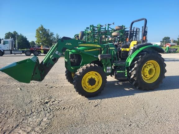 Image of John Deere 5525 Image 0