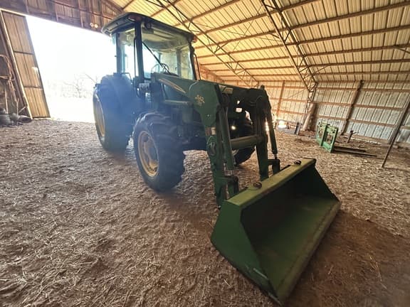 Image of John Deere 5603 equipment image 3
