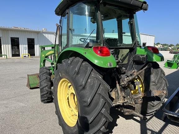 Image of John Deere 5625 equipment image 3