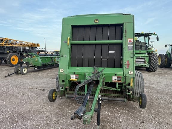 Image of John Deere 568 equipment image 1