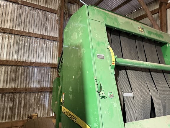 Image of John Deere 568 equipment image 1