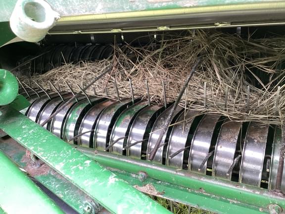 Image of John Deere 568 equipment image 1