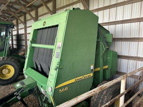 Image of John Deere 568 equipment image 1