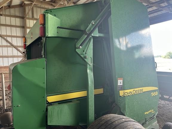 Image of John Deere 568 equipment image 2