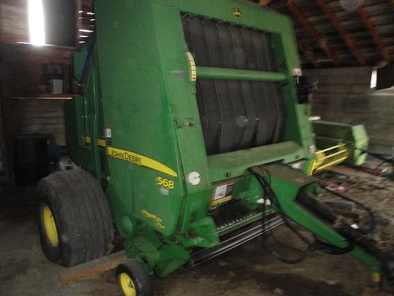 Image of John Deere 568 equipment image 2