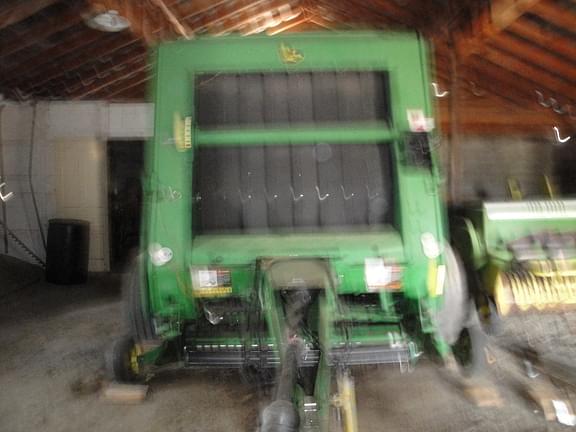 Image of John Deere 568 equipment image 1