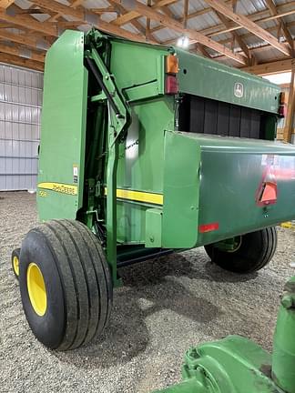 Image of John Deere 568 equipment image 4