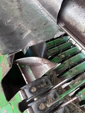 Image of John Deere 568 equipment image 3