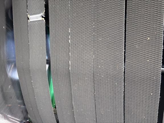 Image of John Deere 568 equipment image 4
