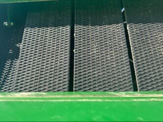 Image of John Deere 568 equipment image 4