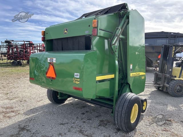 Image of John Deere 568 equipment image 2