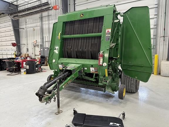 Image of John Deere 568 equipment image 3