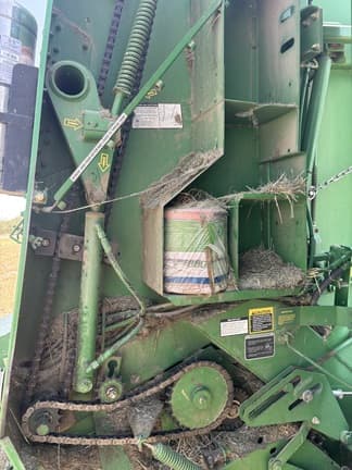 Image of John Deere 568 equipment image 3
