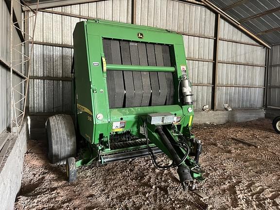 Image of John Deere 568 Mega Wide Plus equipment image 2