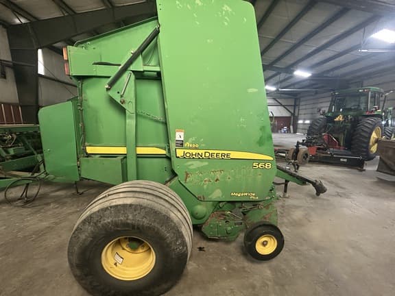Image of John Deere 568 equipment image 3