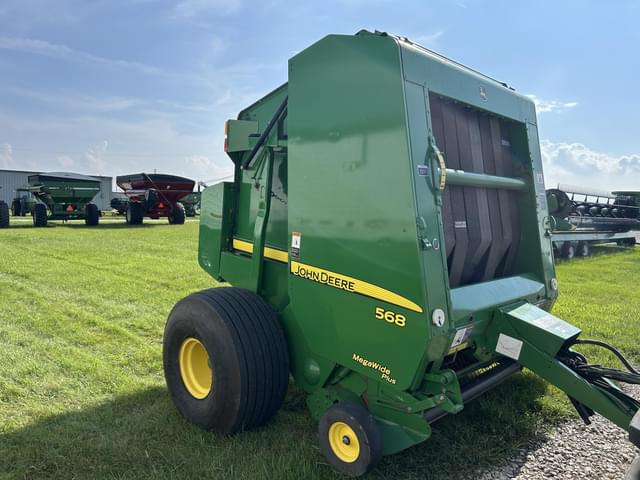 Image of John Deere 568 equipment image 2