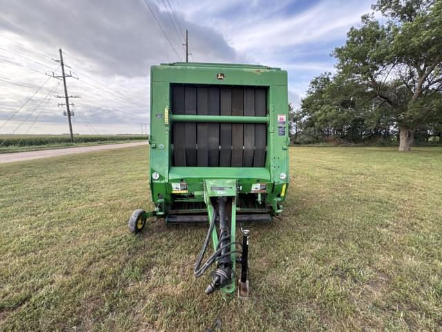 Image of John Deere 568 equipment image 2