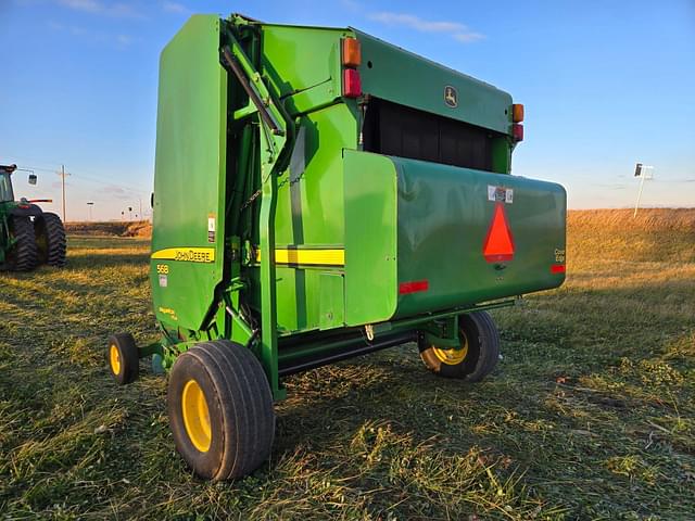 Image of John Deere 568 equipment image 2