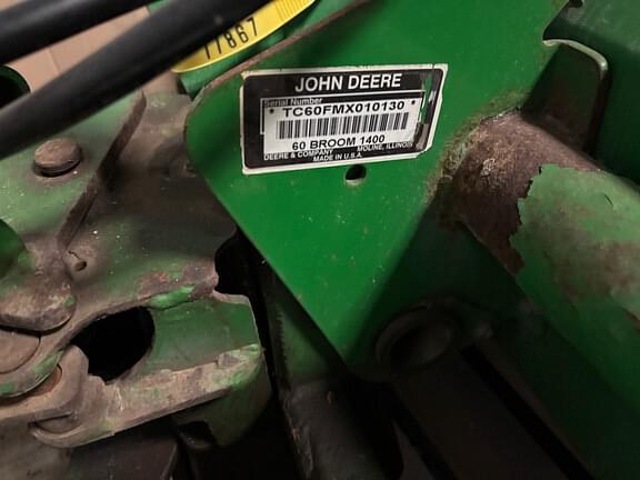 Image of John Deere 60 Heavy Duty Broom equipment image 1