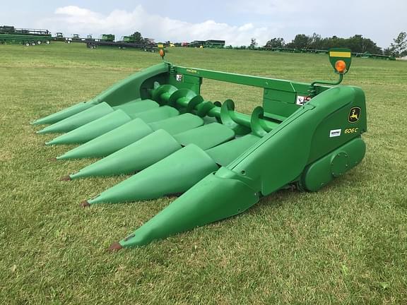 Image of John Deere 606C equipment image 3