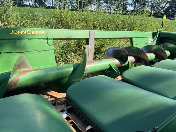 Image of John Deere 606C equipment image 3