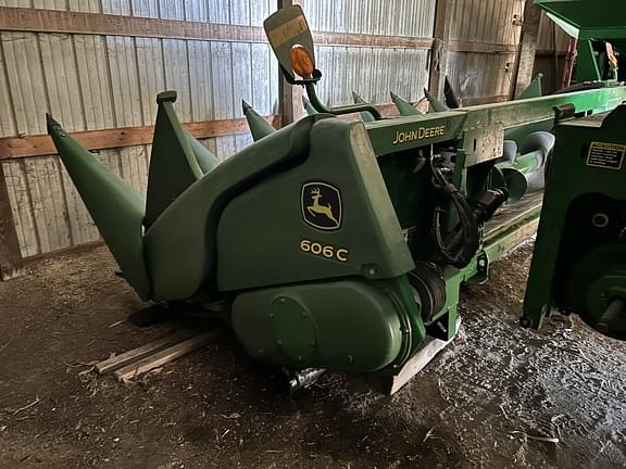 Image of John Deere 606C equipment image 1