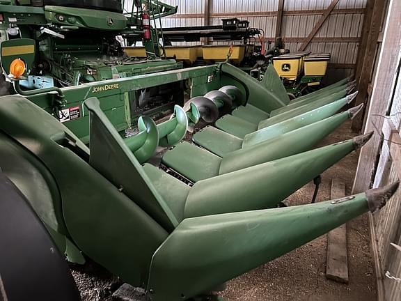 Image of John Deere 606C equipment image 2