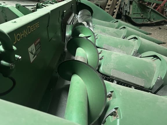 Image of John Deere 606C Image 1