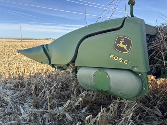 Image of John Deere 606C equipment image 4