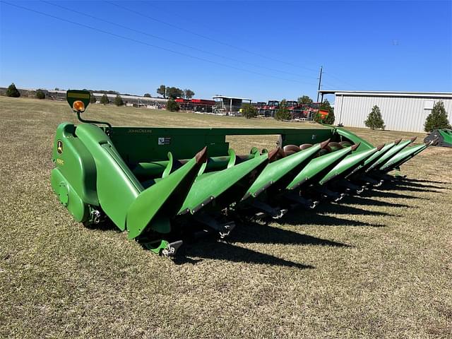 Image of John Deere 608C equipment image 3