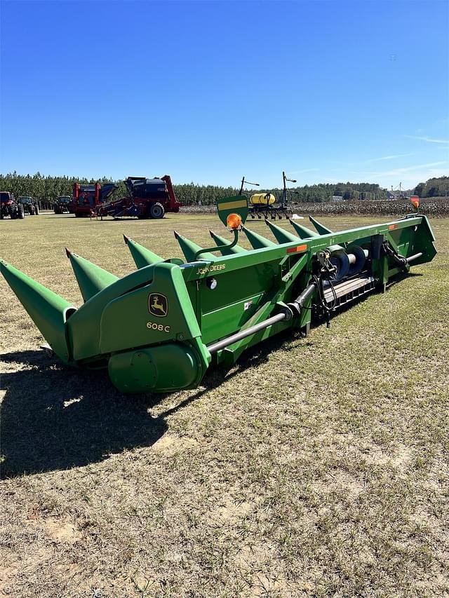 Image of John Deere 608C equipment image 1